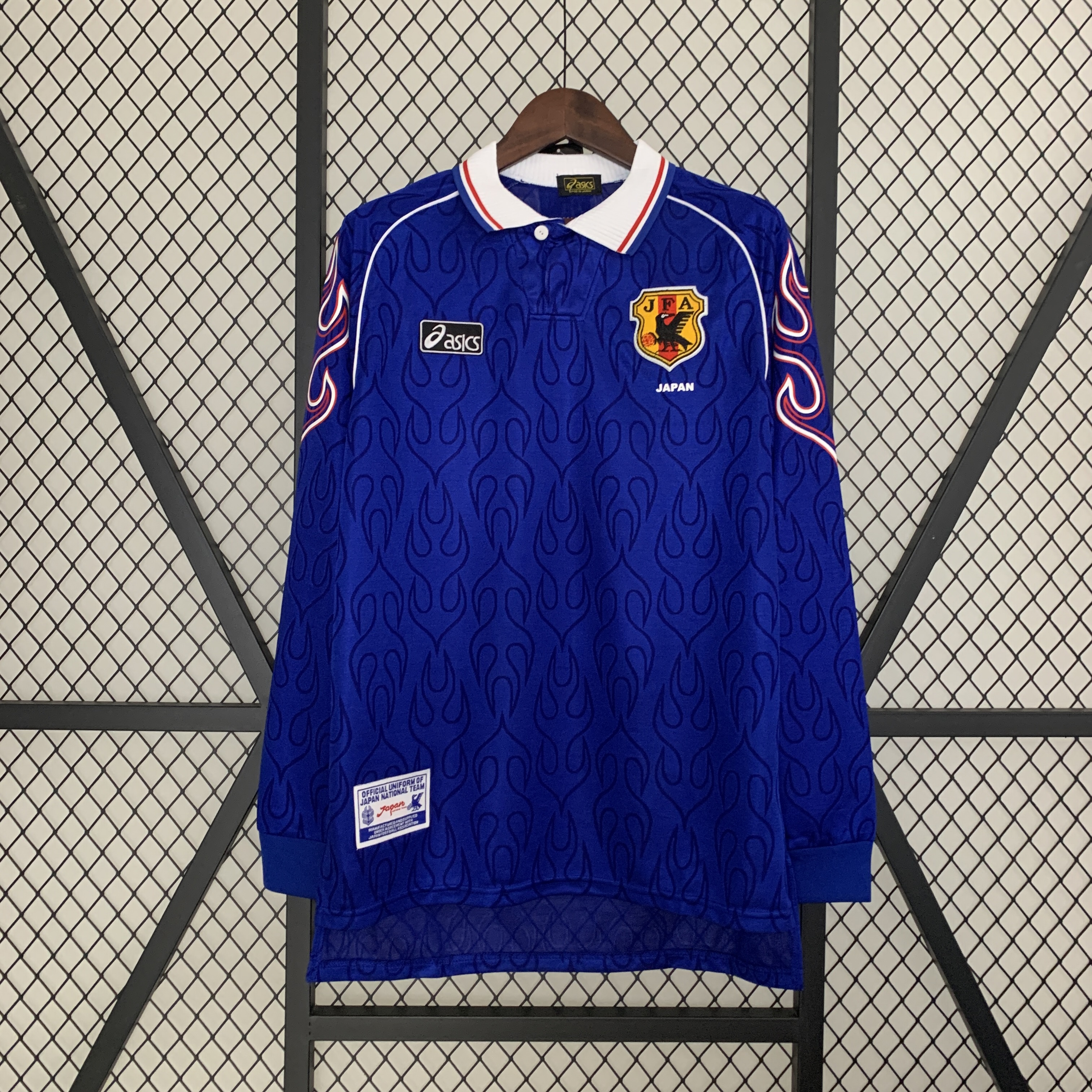 Retro long sleeve Japan 1998 Home