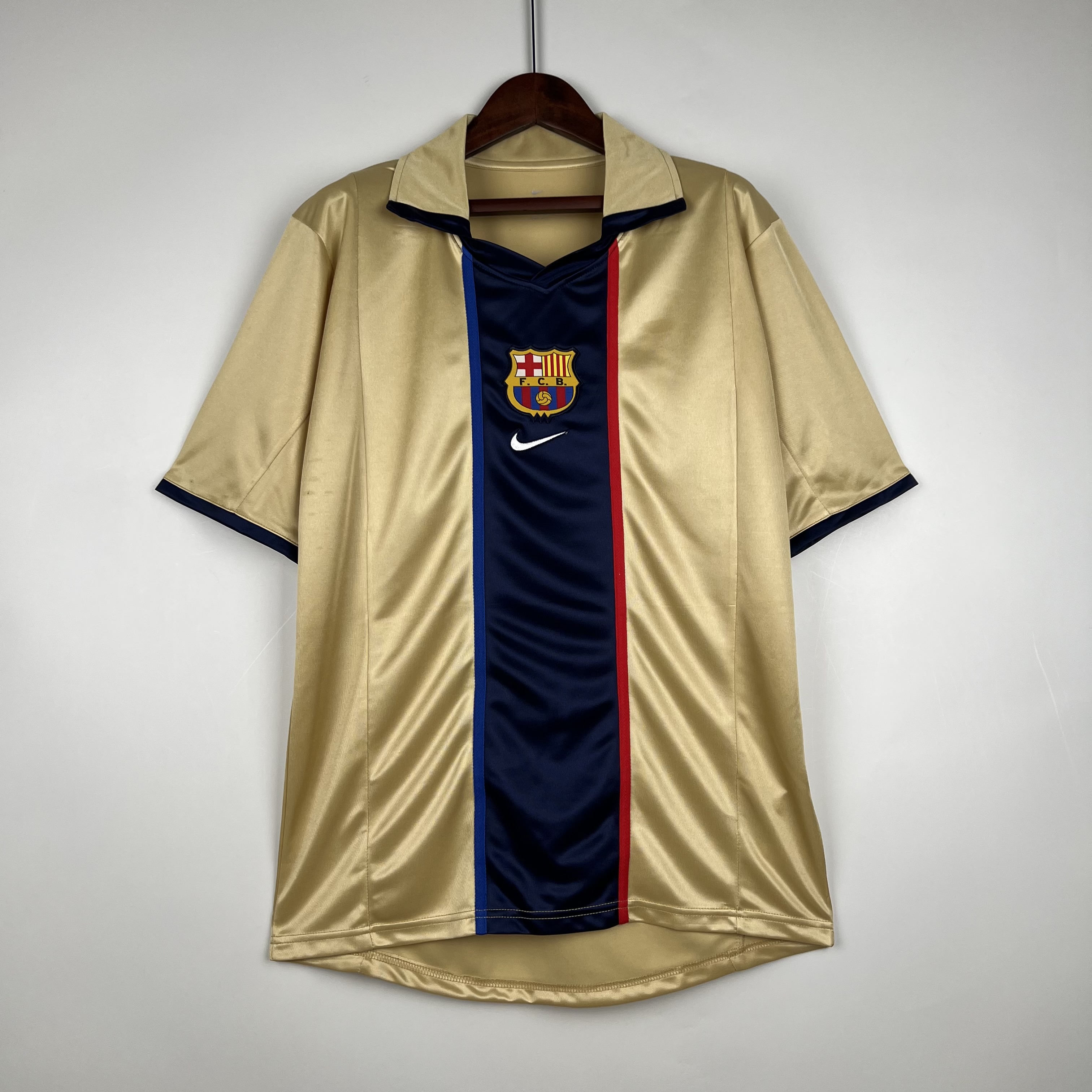 Retro Barcelona 2002 Away