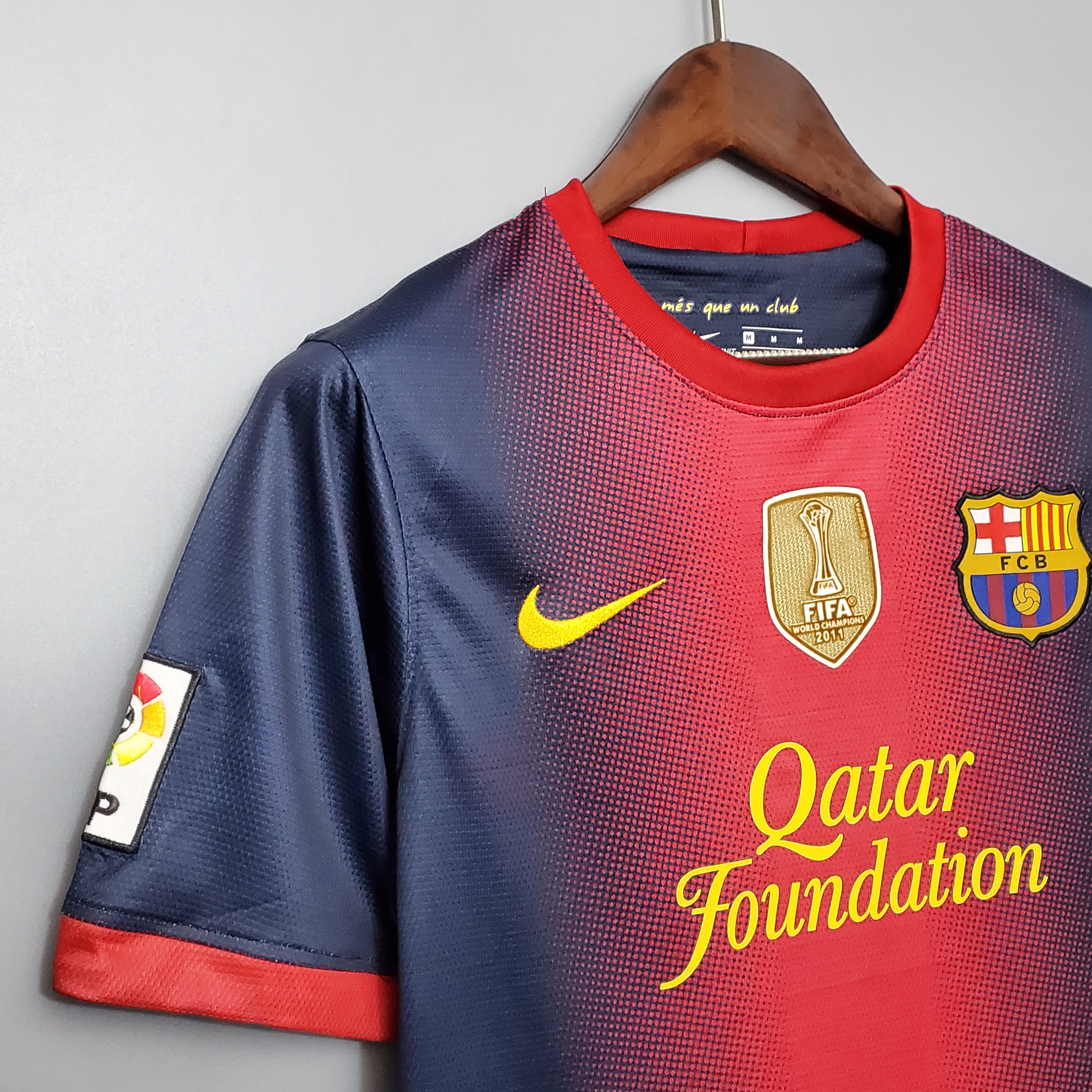 Retro Barcelona 12/13 home