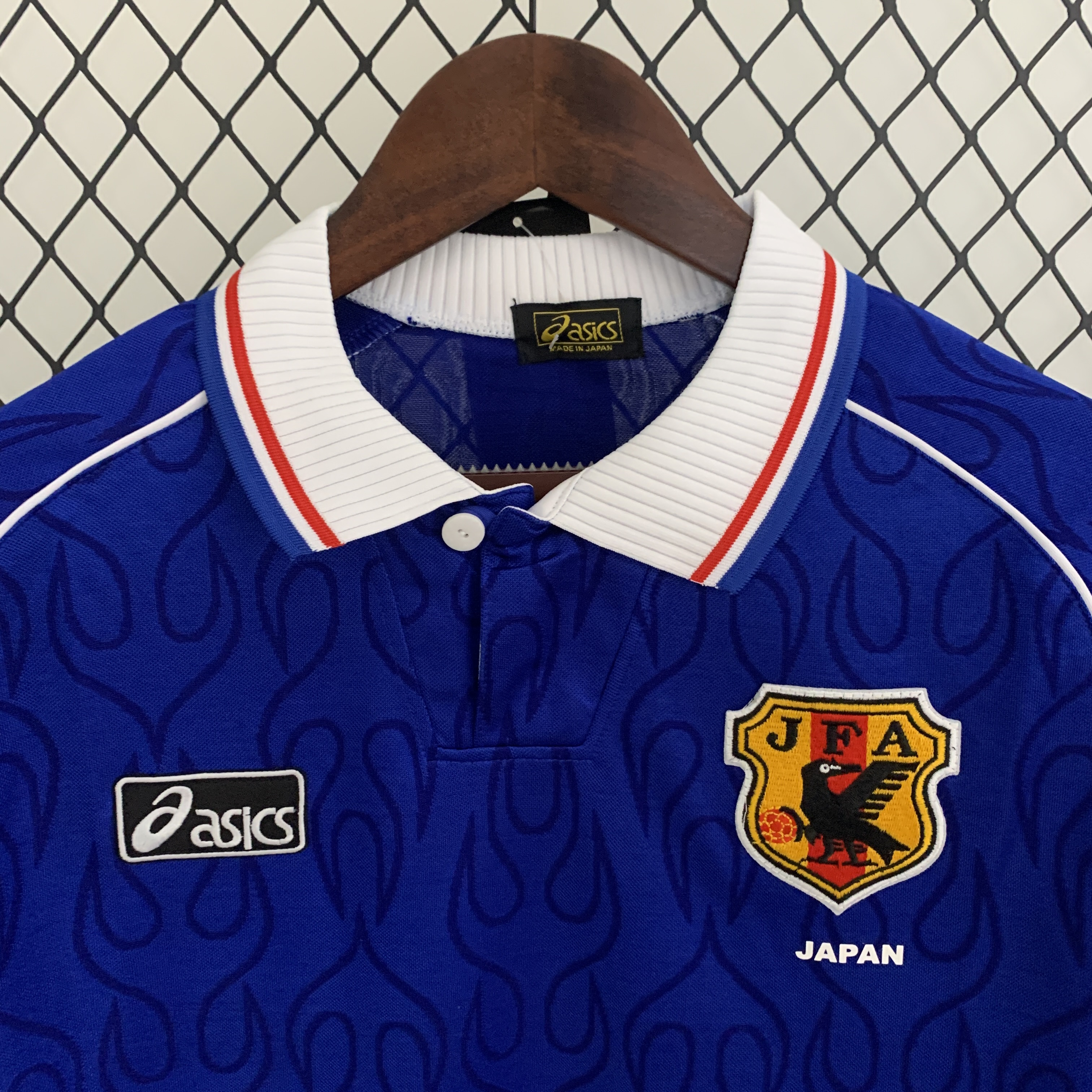 Retro long sleeve Japan 1998 Home