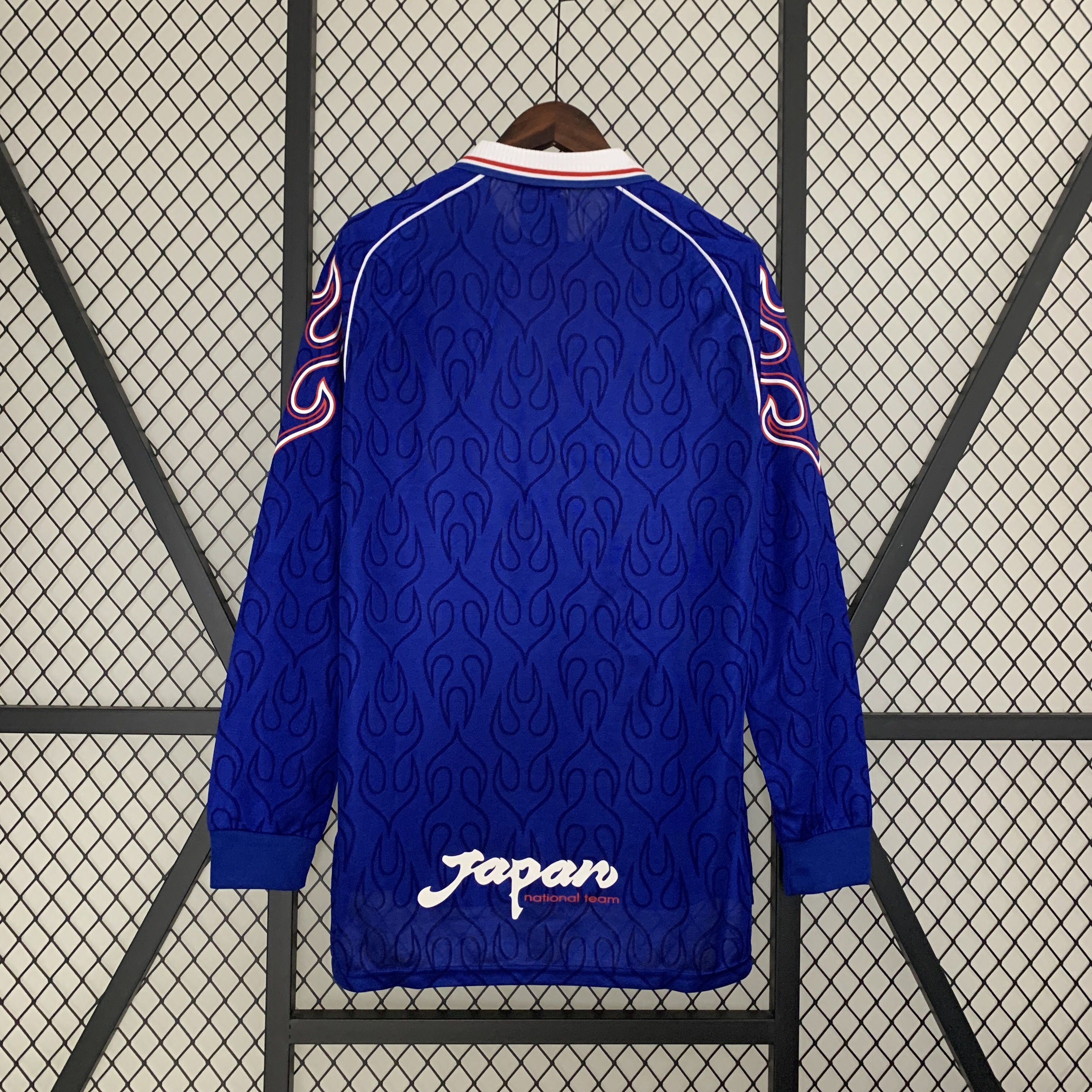 Retro long sleeve Japan 1998 Home