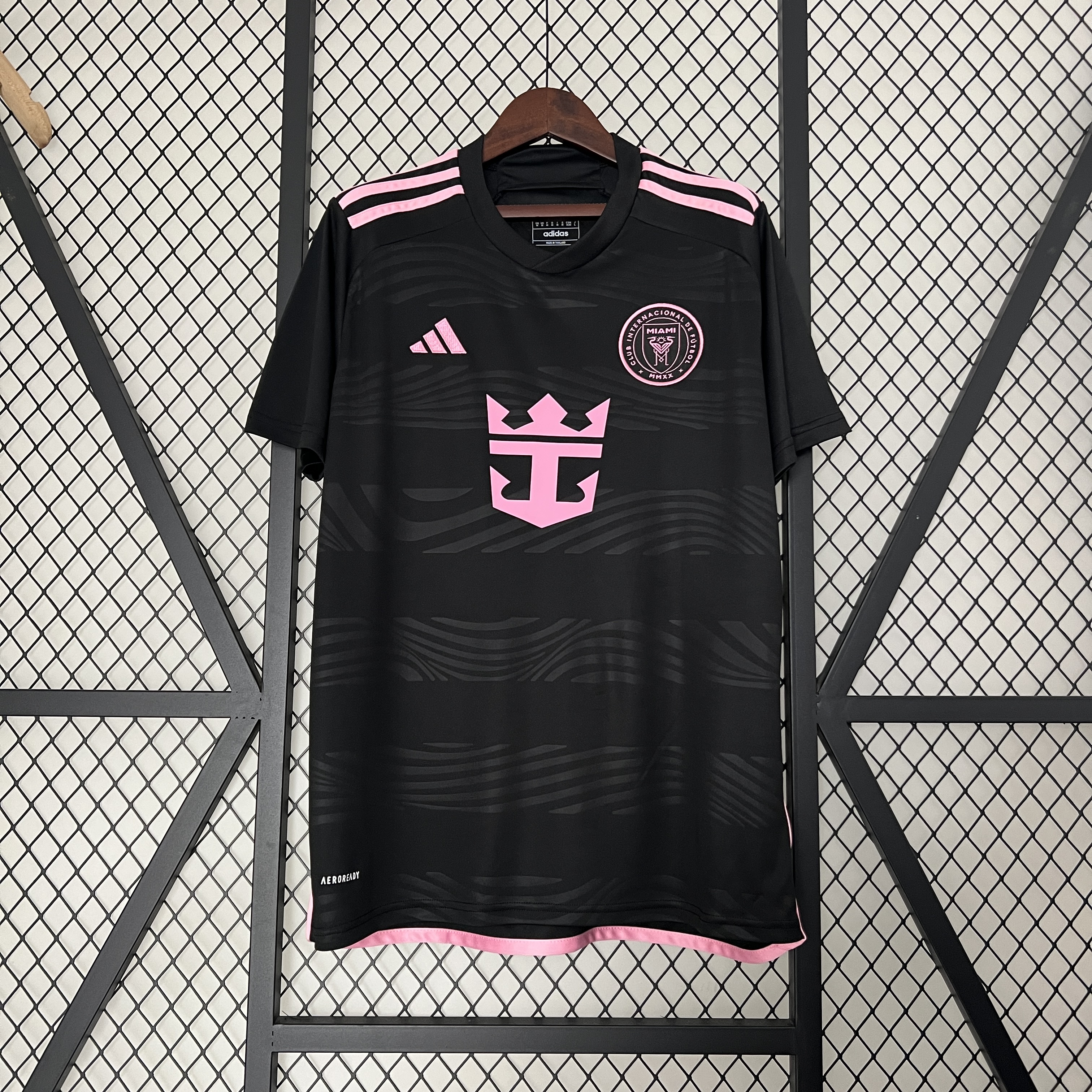 24/25 Miami away